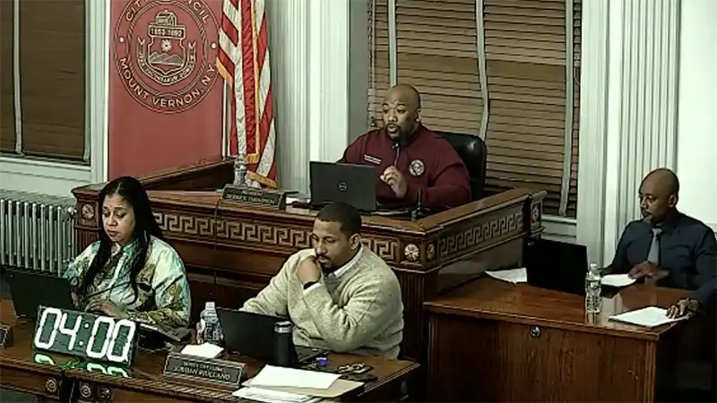 city-council-meeting